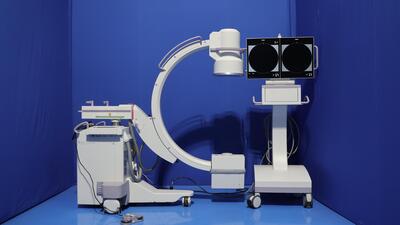 外科用デジタルCアーム装置の１枚目写真