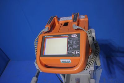 Defibrillator 3