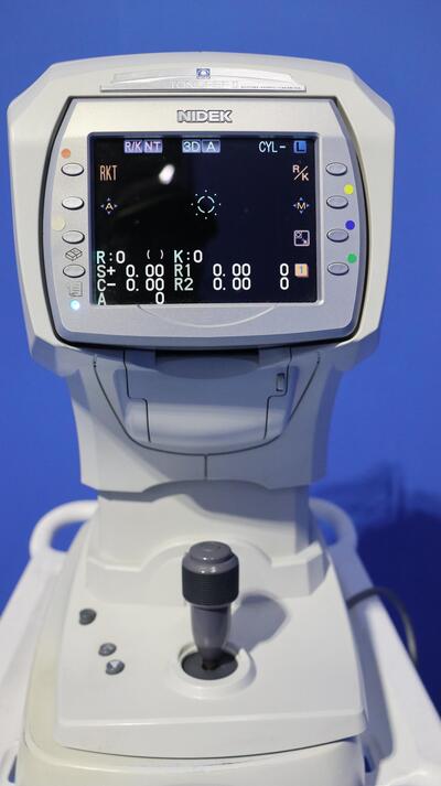 Auto Keratometer / Tonometer 5