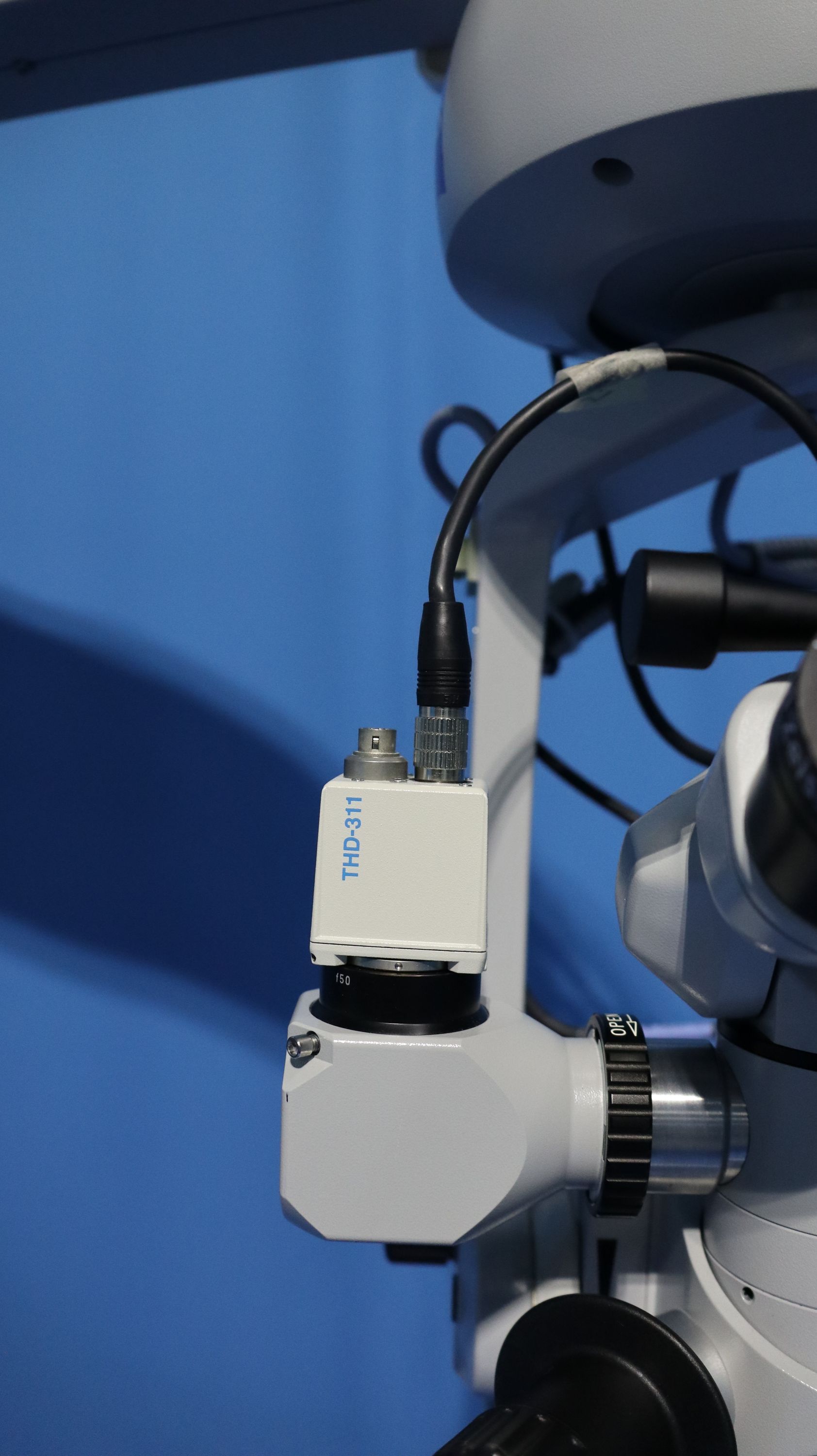 Amazon | ZEISS 双眼鏡 SFL 8×30 ダハプリズム式 8倍 30口径